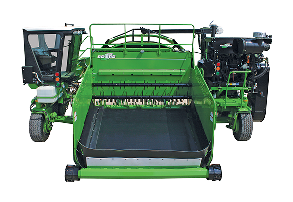 Self propelled professional silage bagger