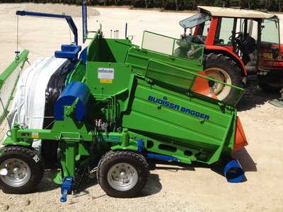 PTO driven bagger, 9ft diameter bag